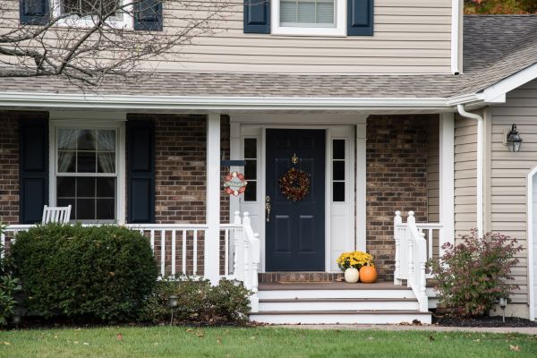 Cost of Front Deck Construction in Reston