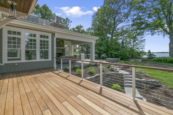 Cost of Wood Deck Installation in Reston